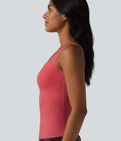 CurveLift™ Square Neck Built-in Bra Casual Tank Top B-E Cups